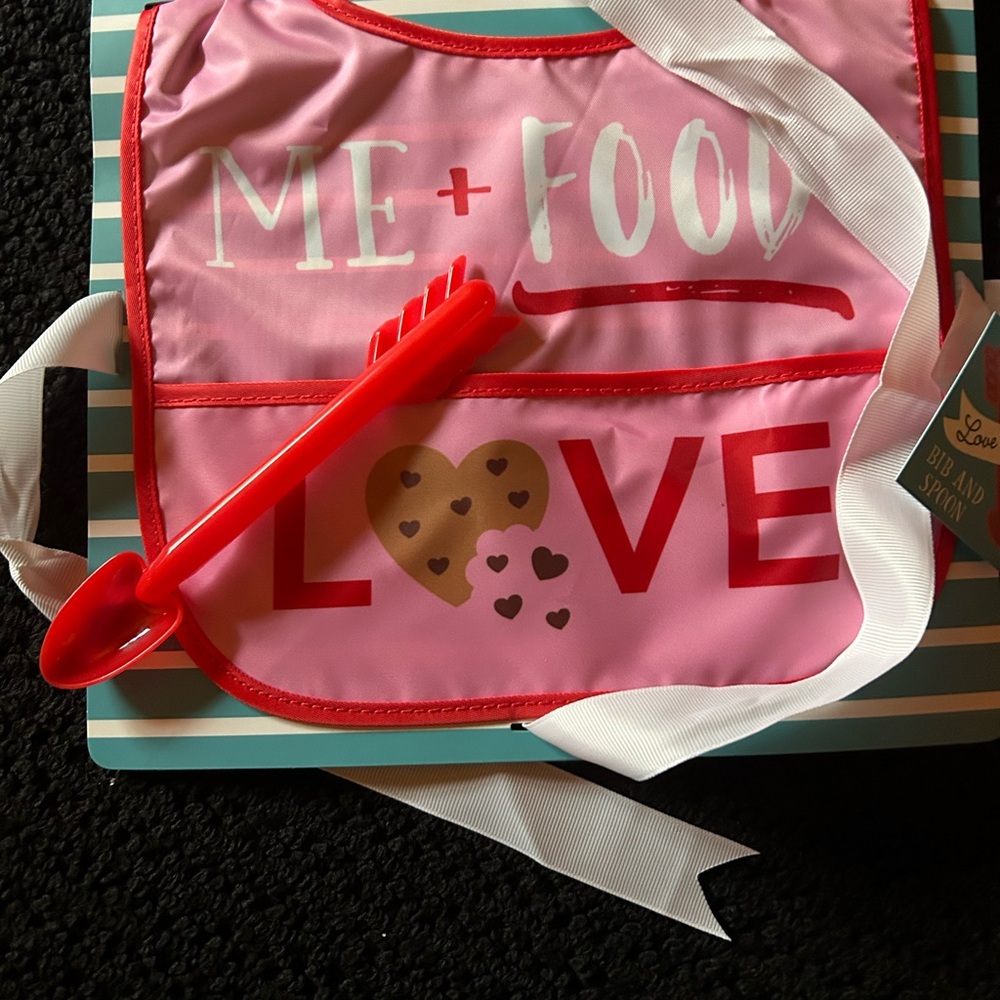 Baby Love ❤️❤️❤️ to Eat Bib and Spoon Set